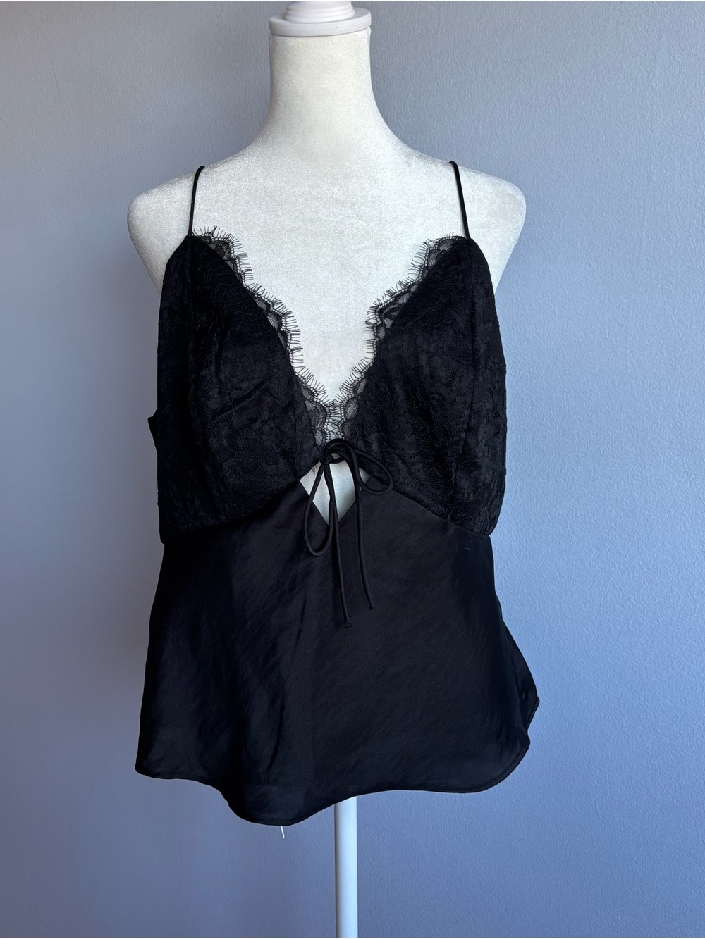 XL Abercrombie Black Silky Front Tie Lace Cami